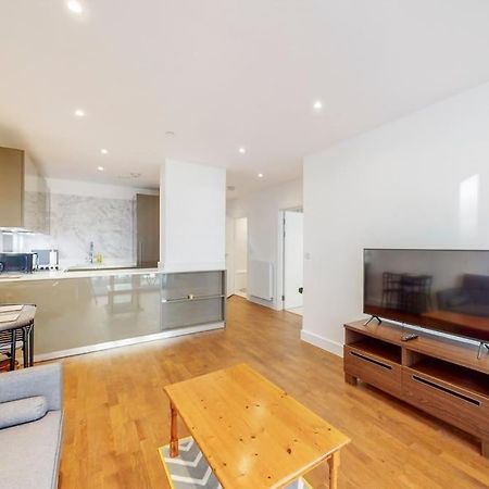 Lovely 1 Bedroom In Royal Arsenal Riverside London Kültér fotó