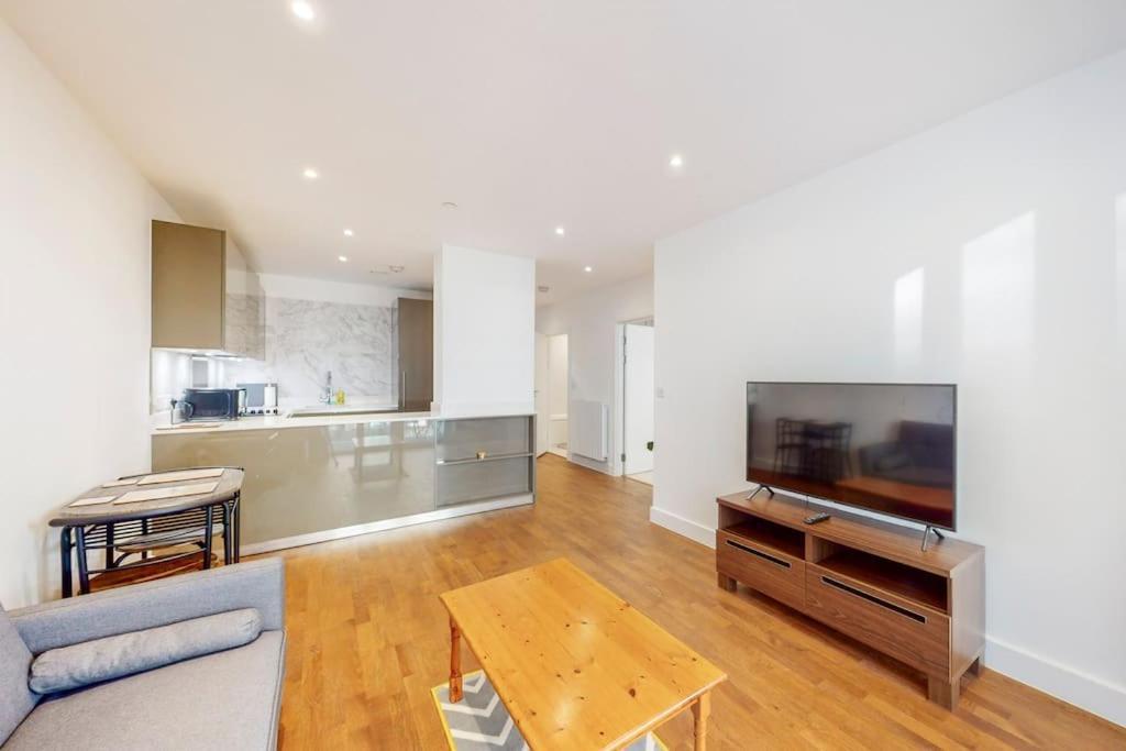 Lovely 1 Bedroom In Royal Arsenal Riverside London Kültér fotó